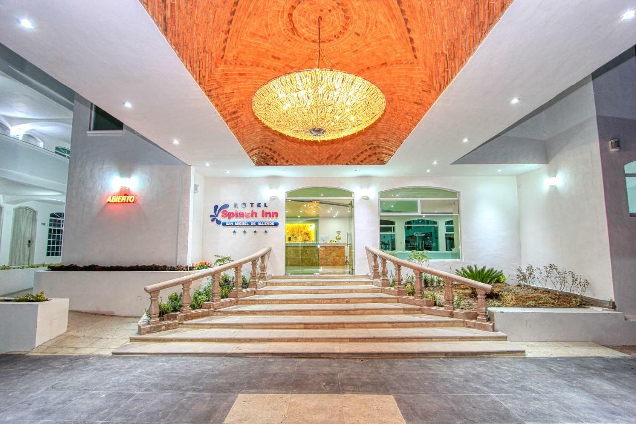 Hotel Splash Inn Alcocer Εξωτερικό φωτογραφία